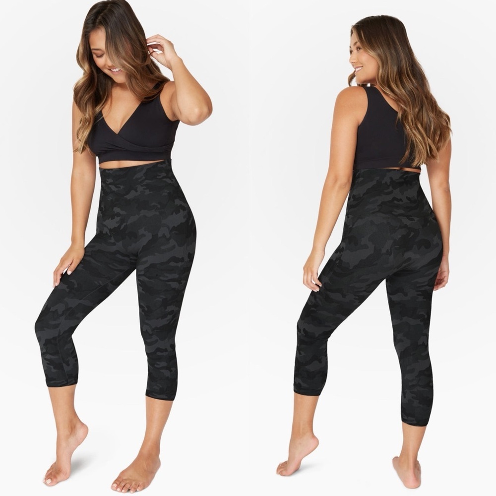 NEW Belly Bandit Mother Tucker Capri Compression
Leggings Sz Small Black Camo 11